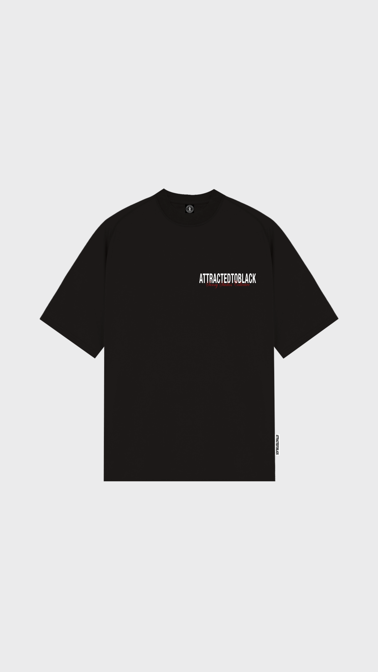 La camiseta de gran tamaño con declaración