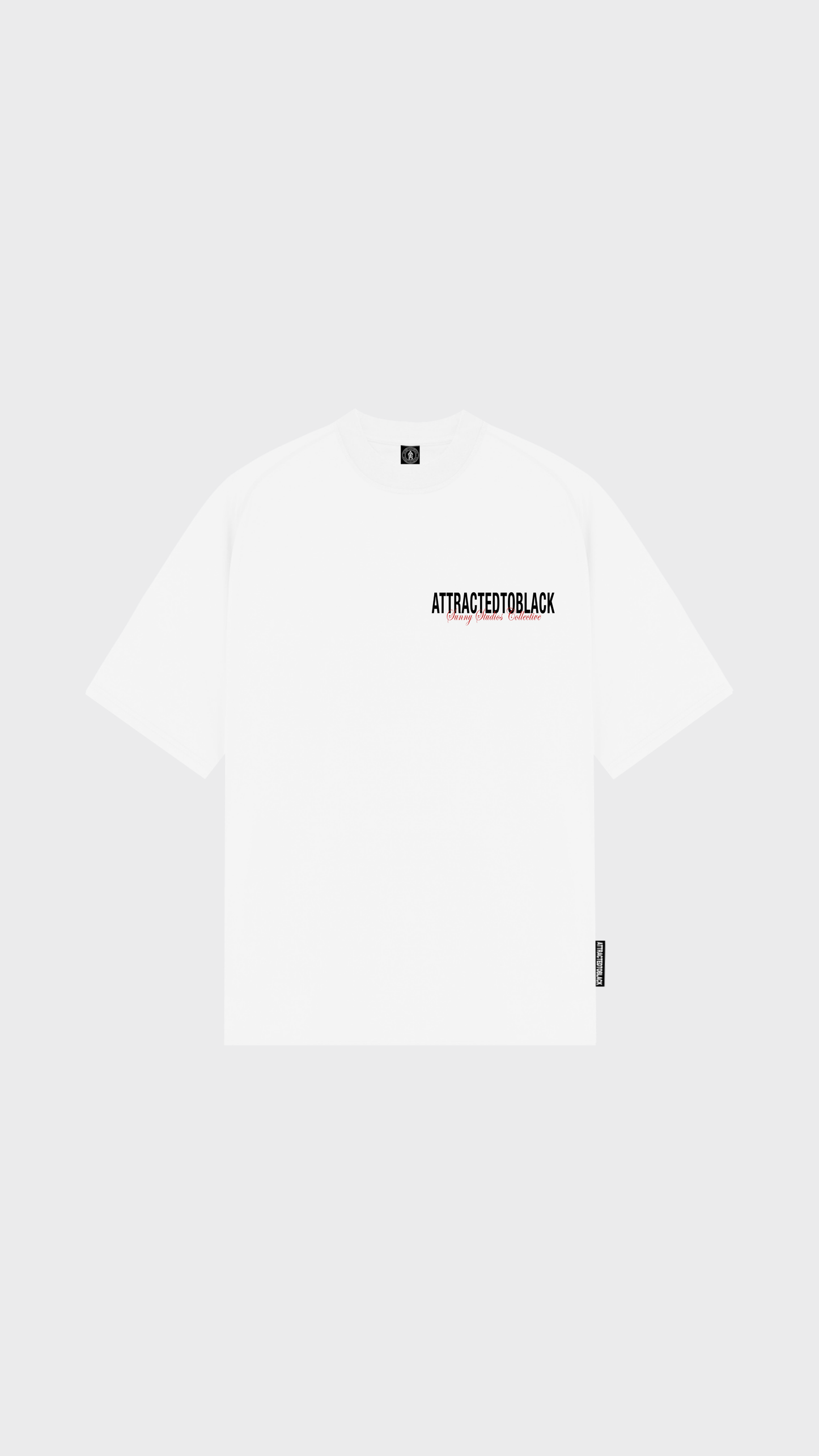 La camiseta de gran tamaño con declaración