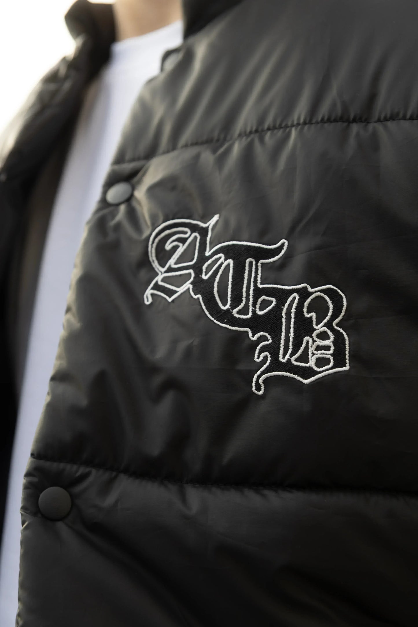 The Carriers Puffer Vest - Attractedtoblack