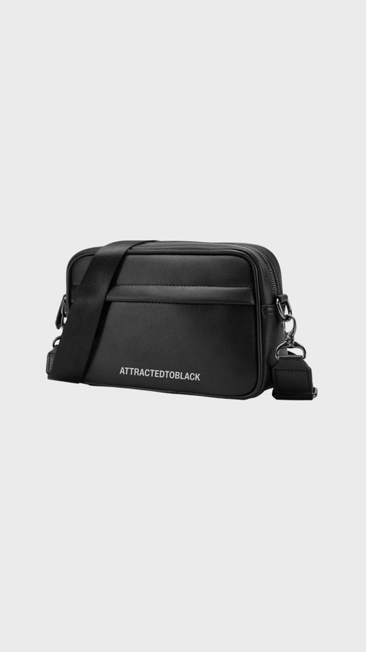 The Pure Messenger Bag - Attractedtoblack