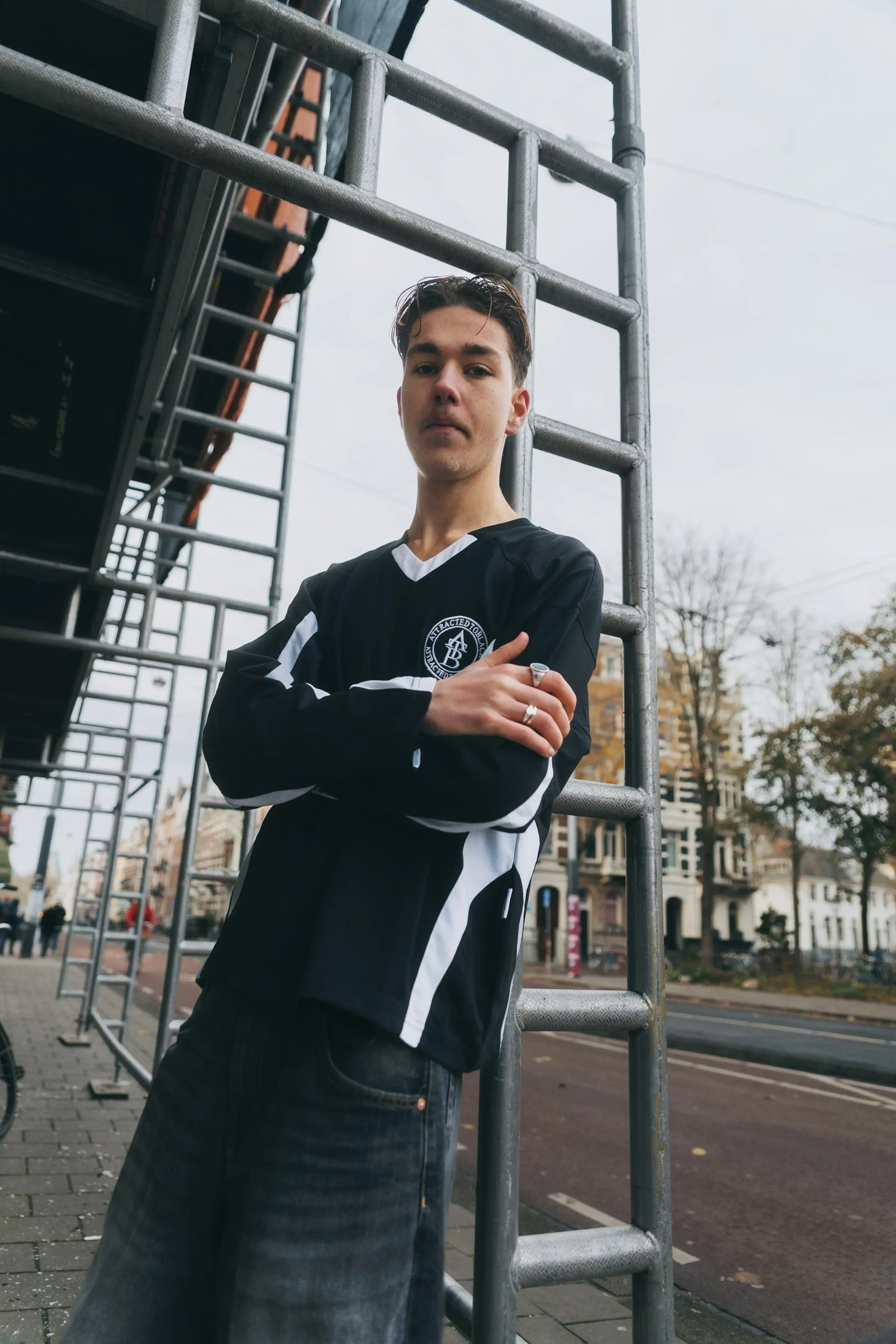 The Vision Longsleeve - Attractedtoblack